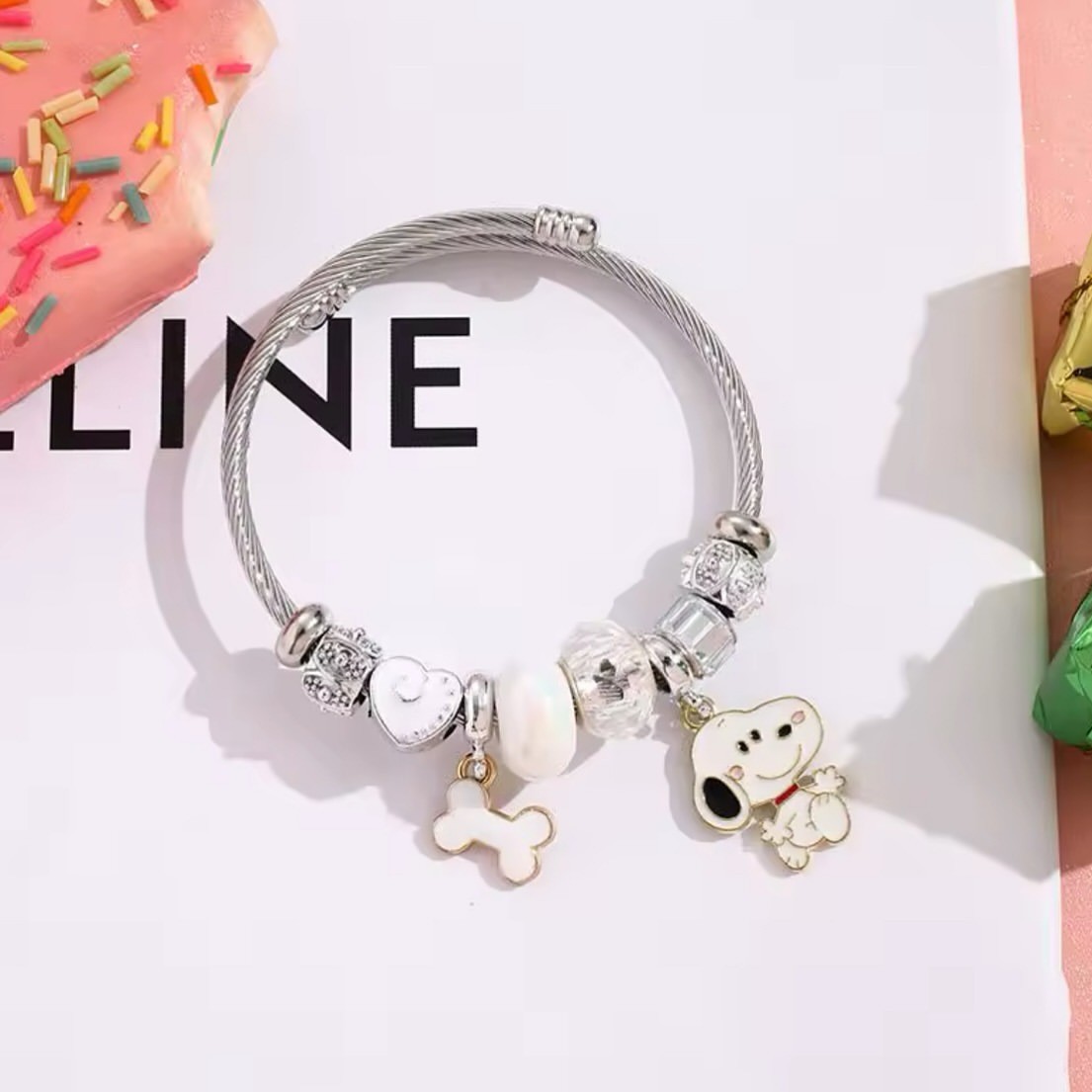 Leuke Cartoon Snoopy Bone Hear - Jewelry Making Accessories recensie en prijs